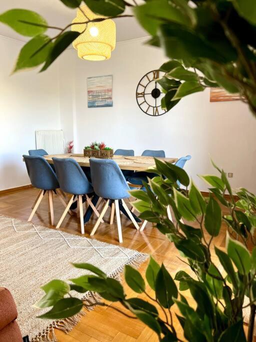 Апартаменты Seaview Penthouse On The Square Эйон Экстерьер фото