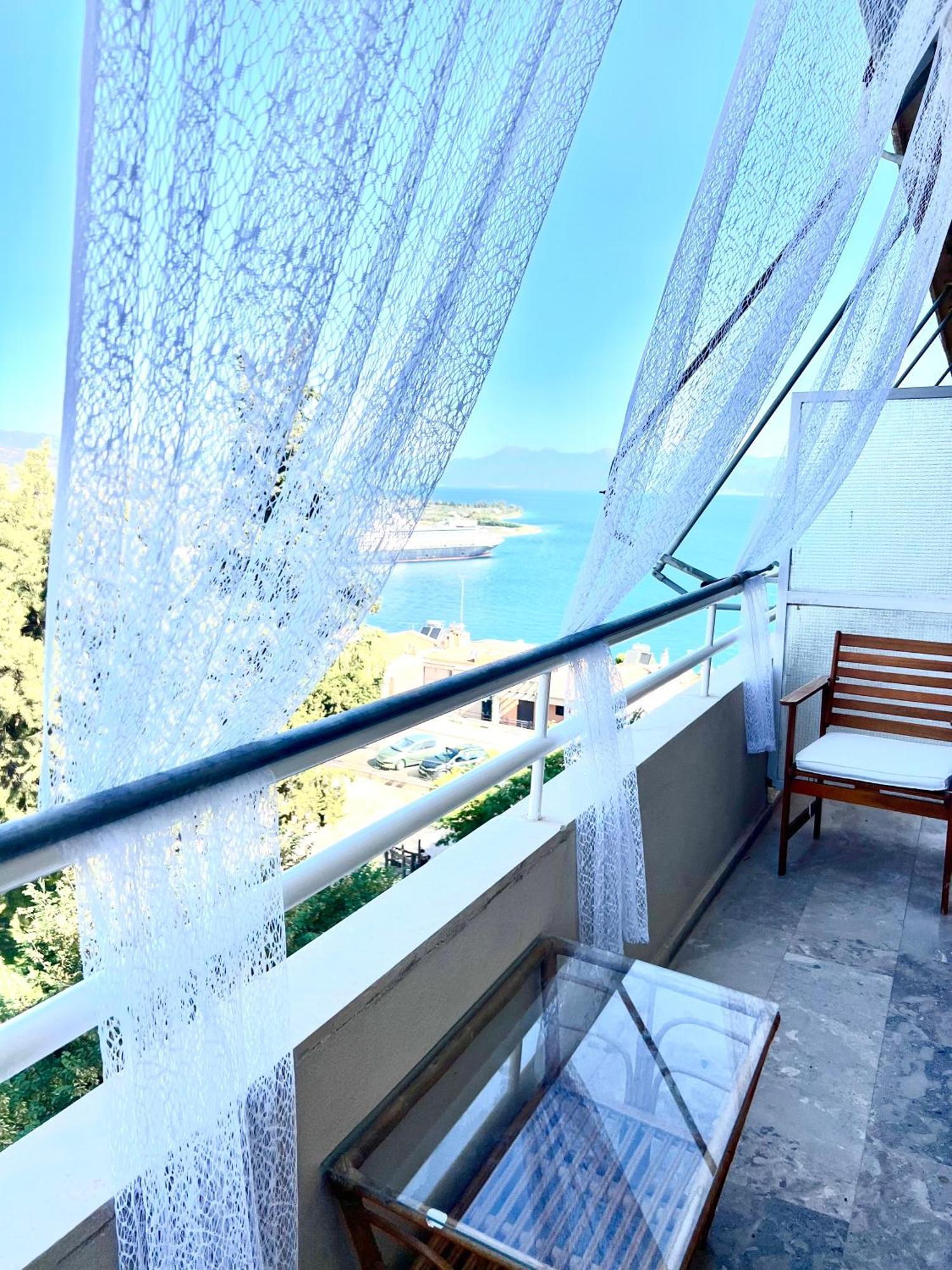 Апартаменты Seaview Penthouse On The Square Эйон Экстерьер фото